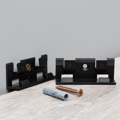 Skirting mounting clips